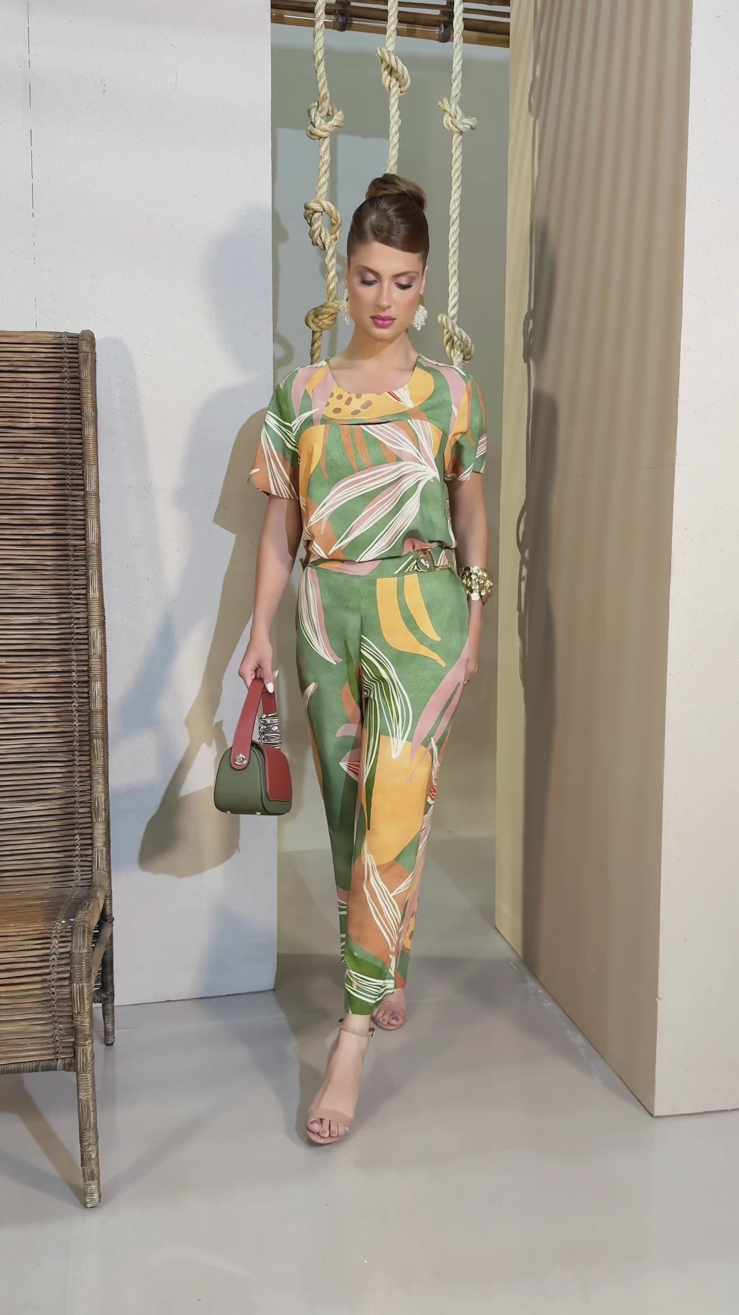 CONJUNTO LAURA